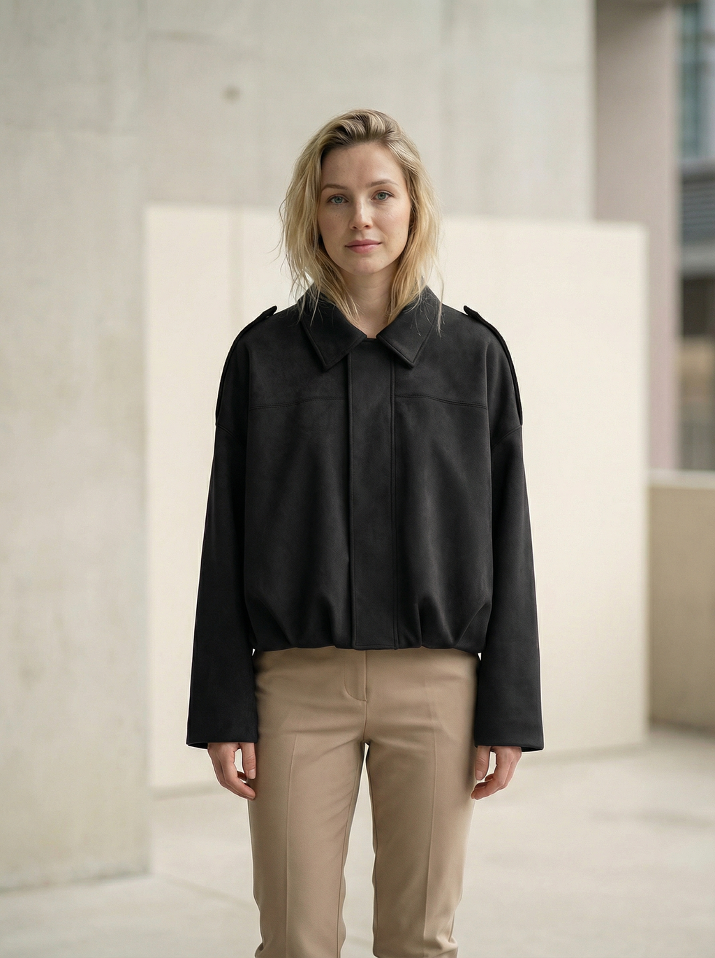 Women’s Vintage Short Zipper Jacket – Turn-Down Collar